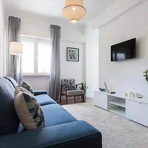 https://feels-like-home-graca-charming-flat-with-balcony.hotels-lisbon-portugal.com